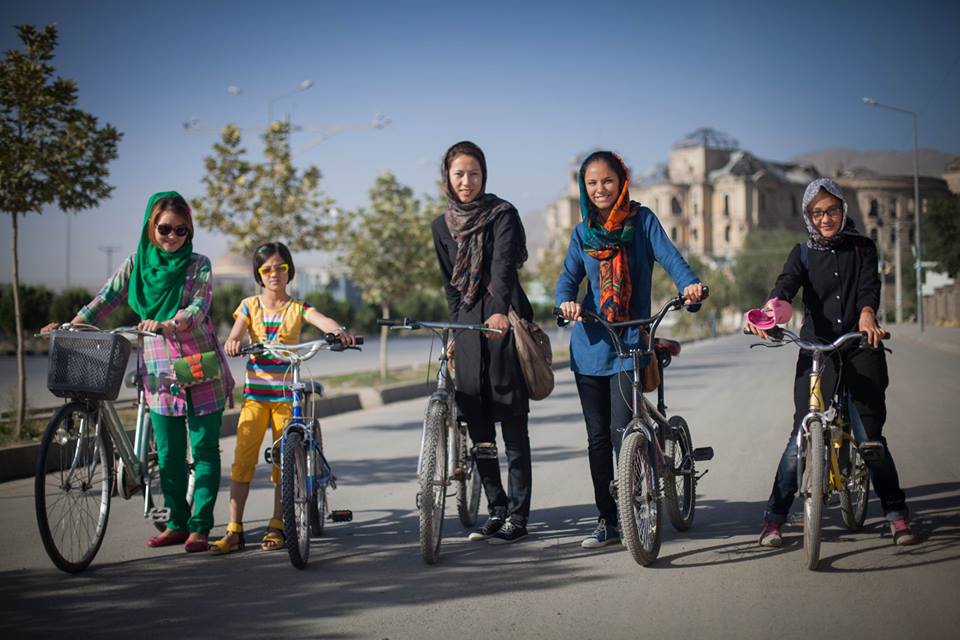 Girls on Bikes – A Revolution on Two Wheels in Real Time